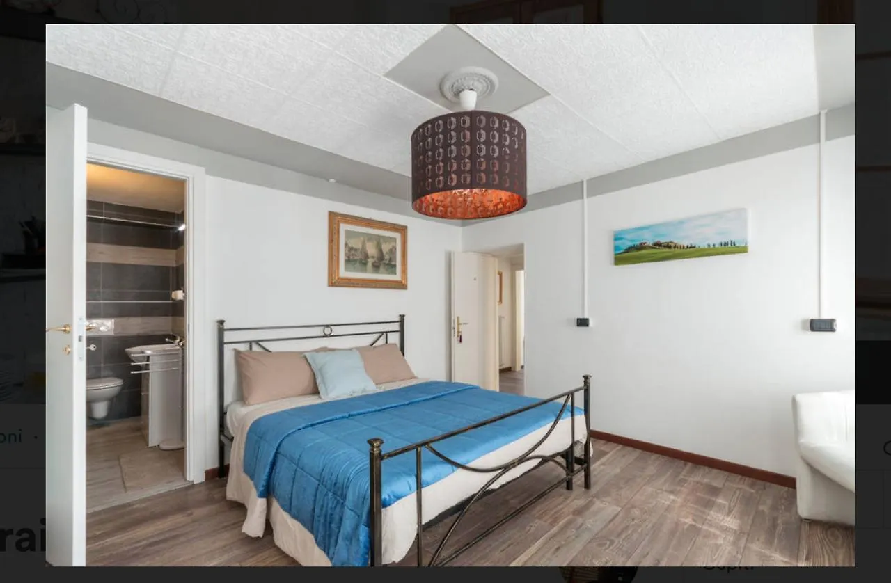 Bed and Breakfast Casa Sakurai Сан-Феделе-Интельви Италия